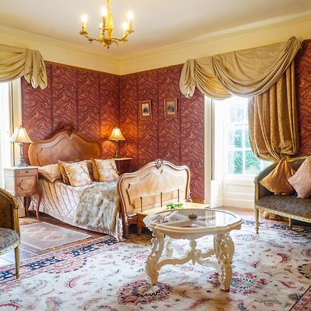 Harrisons Hall Bed & Breakfast Hotel Mold Ngoại thất bức ảnh