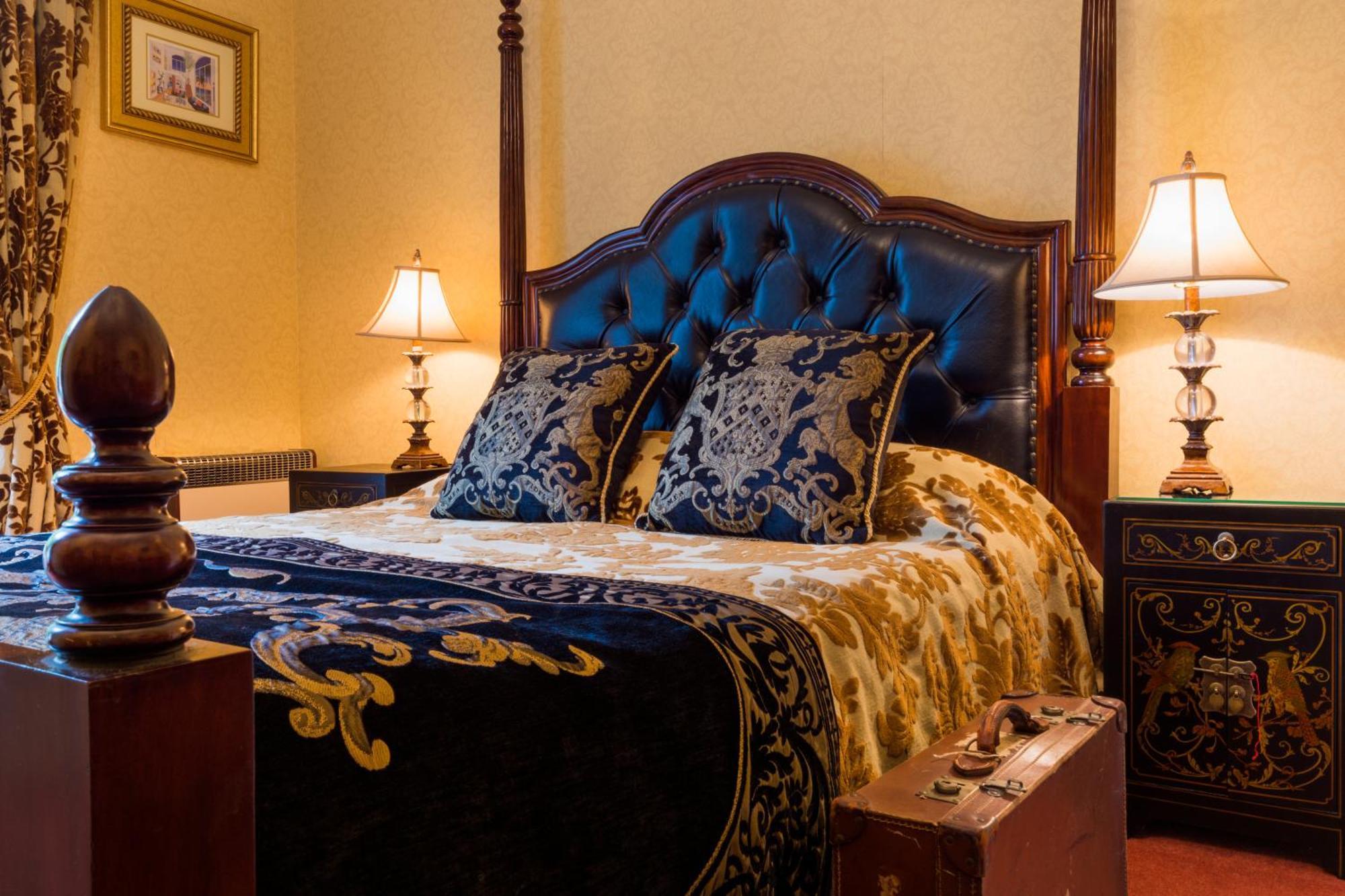 Harrisons Hall Bed & Breakfast Hotel Mold Ngoại thất bức ảnh
