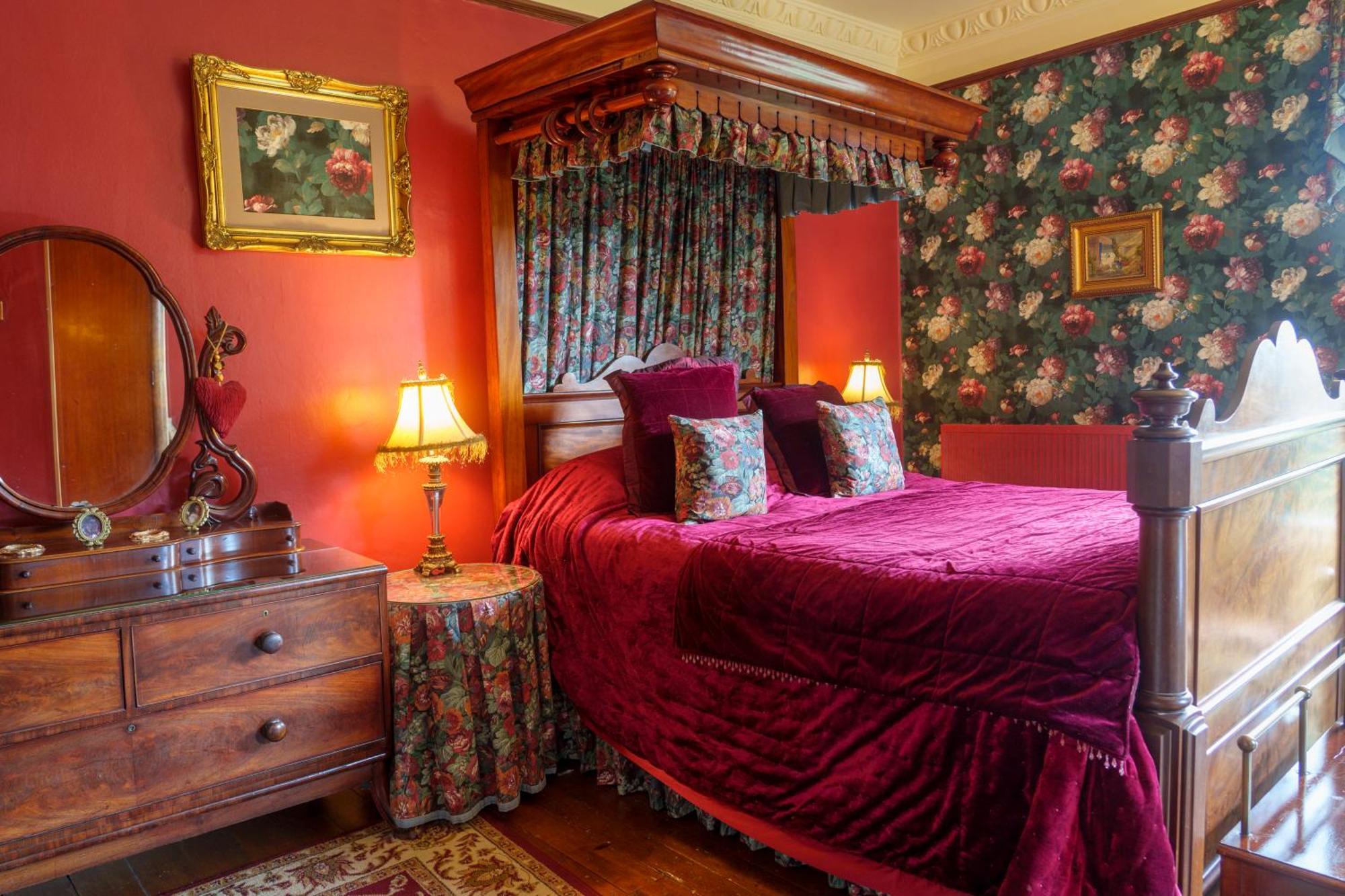 Harrisons Hall Bed & Breakfast Hotel Mold Ngoại thất bức ảnh